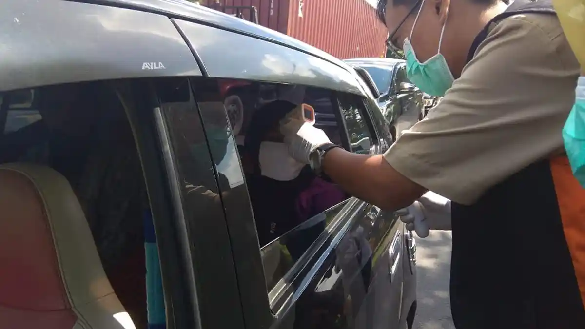 Sosialisasi PSBB Terakhir di Sidoarjo dan Gresik, Sopir Belum Bermasker dan  Penumpangnya Lebih