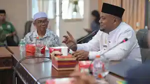 Wakil-Bupati-Siak-Syamsurizal-dan-bwi-ajak-BUMD-dan-swasta-maksimalisasi-wakaf.jpg