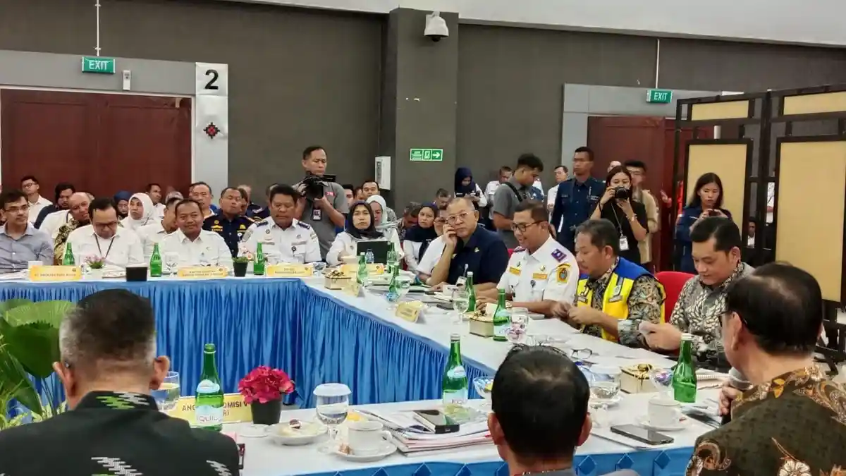 Arus Mudik Nataru Diperkirakan 117,53 Juta Orang, Komisi V DPR RI dan Dishub Siapkan Infrastruktur