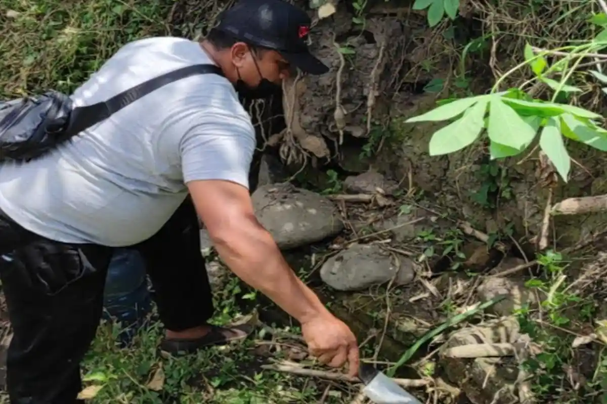 BPCB Jatim Lakukan Survei Penyelamatan Struktur Bata Kuno di Persawahan Kota Blitar