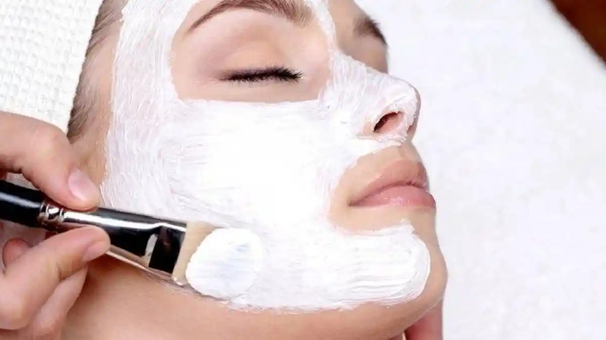 Cara Membuat Masker Wajah Anti Penuaan Menggunakan 5 Bahan Alami, Yuk Coba!