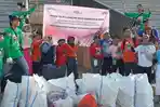 Bersih-Sampah-di-Waterfront.jpg