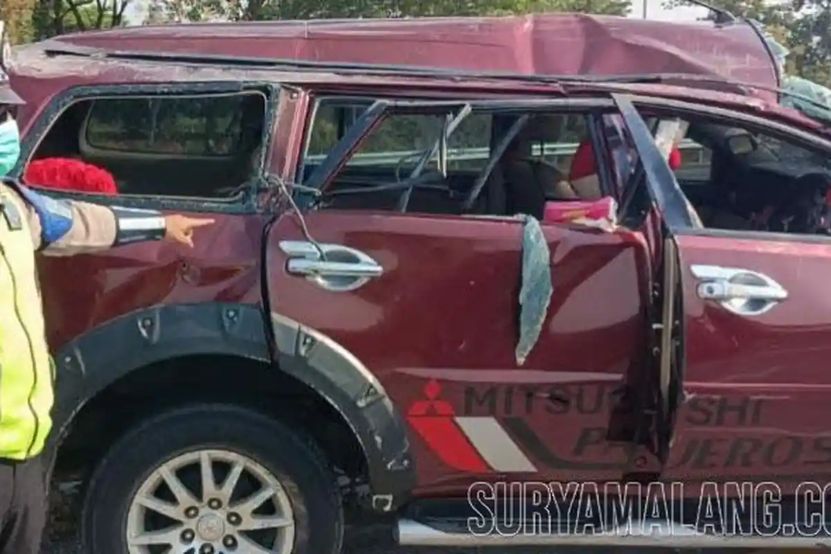 Sopir Mengantuk, 3 dari 7 Penumpang Pajero Sport Luka Berat di Jalan Tol Surabaya - Mojokerto