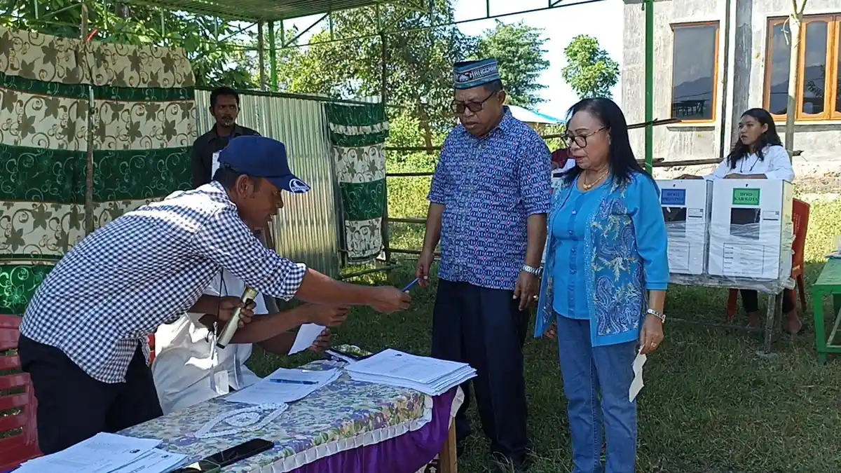 Komentar Bupati Manggarai Timur Agas Andreas Usai Coblos di TPS 005 Kampung Mondo