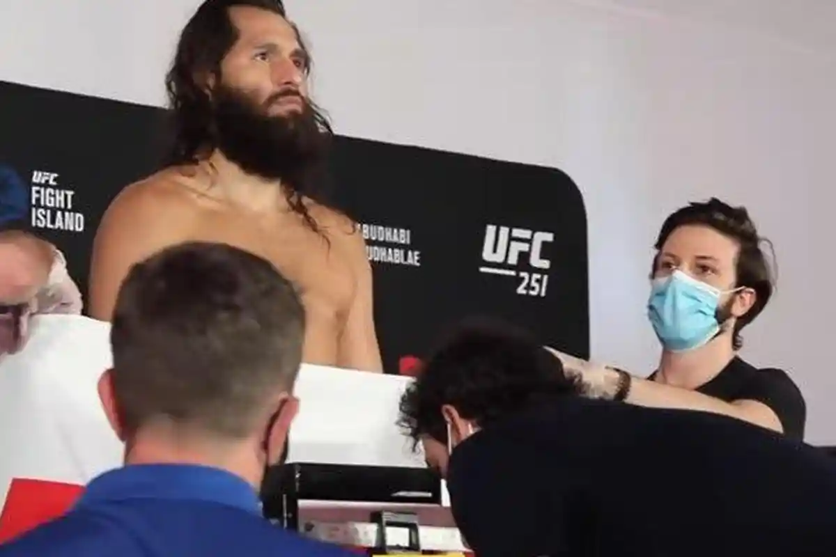 SESAAT LAGI Usman vs Masvidal Main! Live Streaming UFC 251 di Link Fox Sports Asia Masih Berlangsung