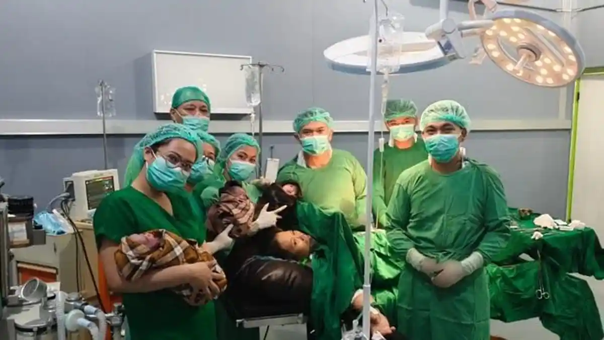 BREAKING NEWS: Momen Langka, Bayi Kembar Tiga Lahir di RS Fatima Makale Toraja Toraja