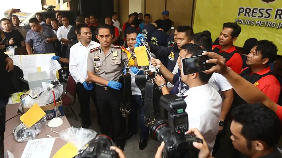 Setiap Menari Telanjang Pemain Striptis Ini Diupah Rp 1,1 Juta