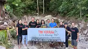 Tim-Yora-Bitung-Bawa-Bantuan-ke-Lokasi-Bencana-Siau.jpg