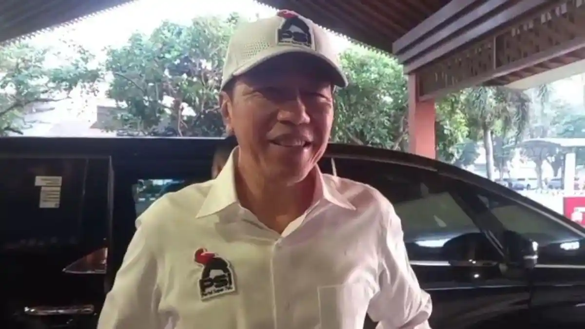 Jokowi Memulai Safari Politiknya Bersama PSI: PAN, Gerindra hingga PDIP Beri Reaksi - Tribunnews.com