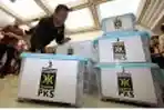 PKS Serahkan DCS