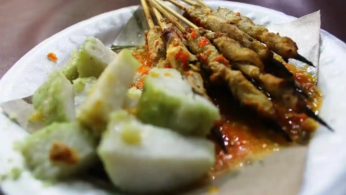 Dagingnya Padat, Pedasnya Nonjok, Ini Dia Sate Taichan Pertama di Semarang, Berani Coba?