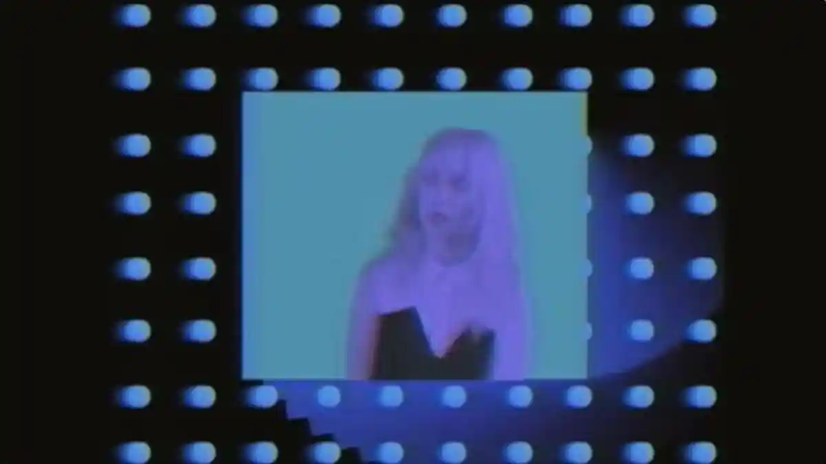 Arti Lagu Caught In The Middle Paramore, Lirik: It Only Makes Me Want To Die