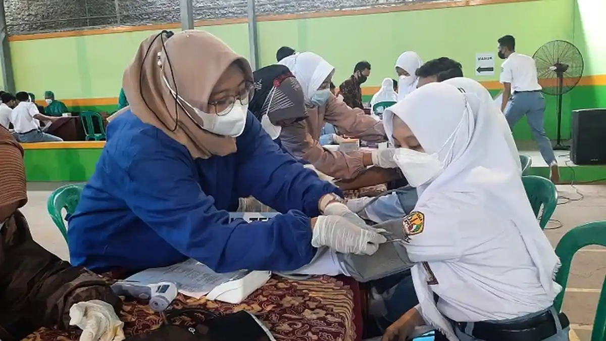 Dukung PTM, 900 Pelajar SMA Negeri 1 Purwareja Klampok Banjarnegara Terima Vaksin Covid