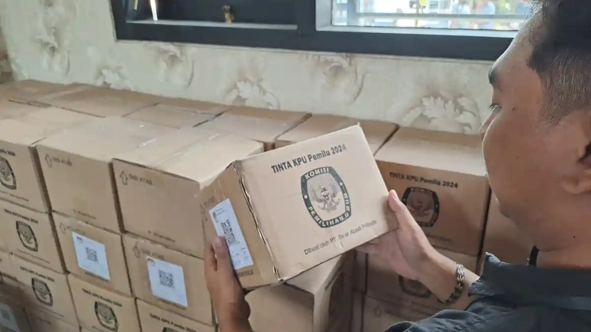 15.522 Tinta Logistik Pemilu 2024 sudah Diterima KPU Kabupaten Malang