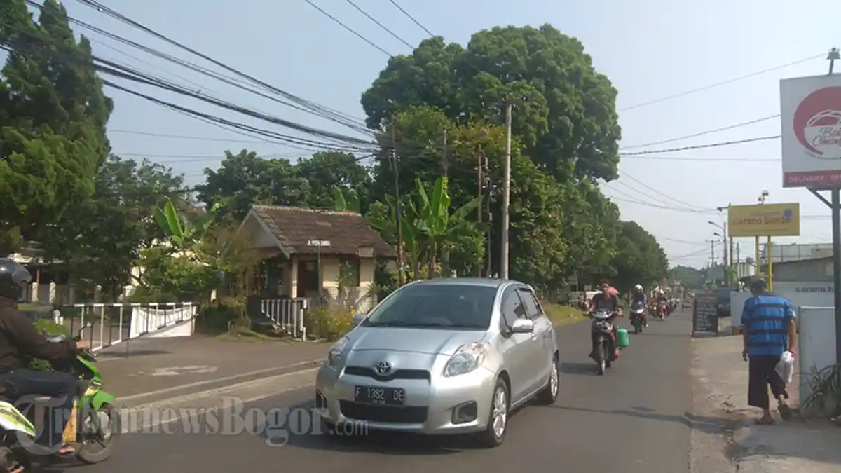 Arus Lalu Lintas di Jalan Taman Cimanggu Arah Jalan Tentara Pelajar Saat Ini Ramai Lancar