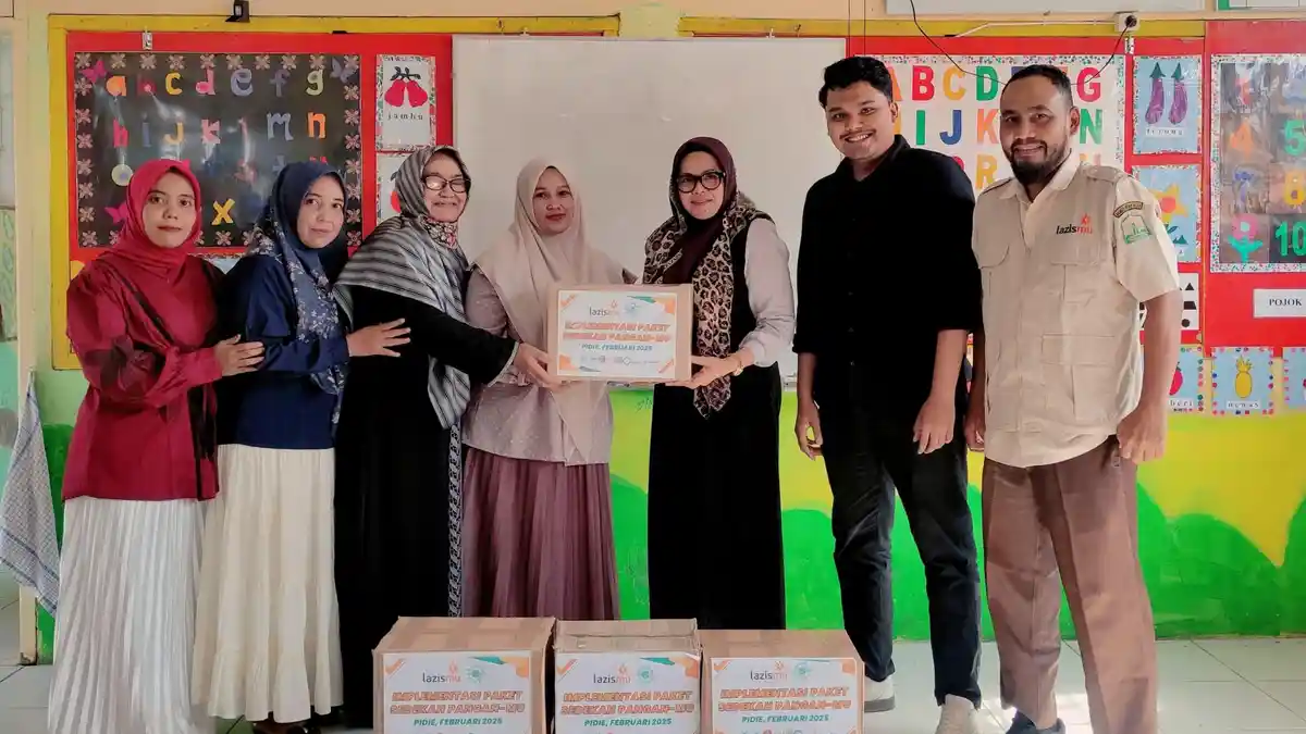 Lazismu Bersama PD Aisyiyah Pidie Salurkan Sembako Bagi Para Guru TK Bustanul Athfal Sigli