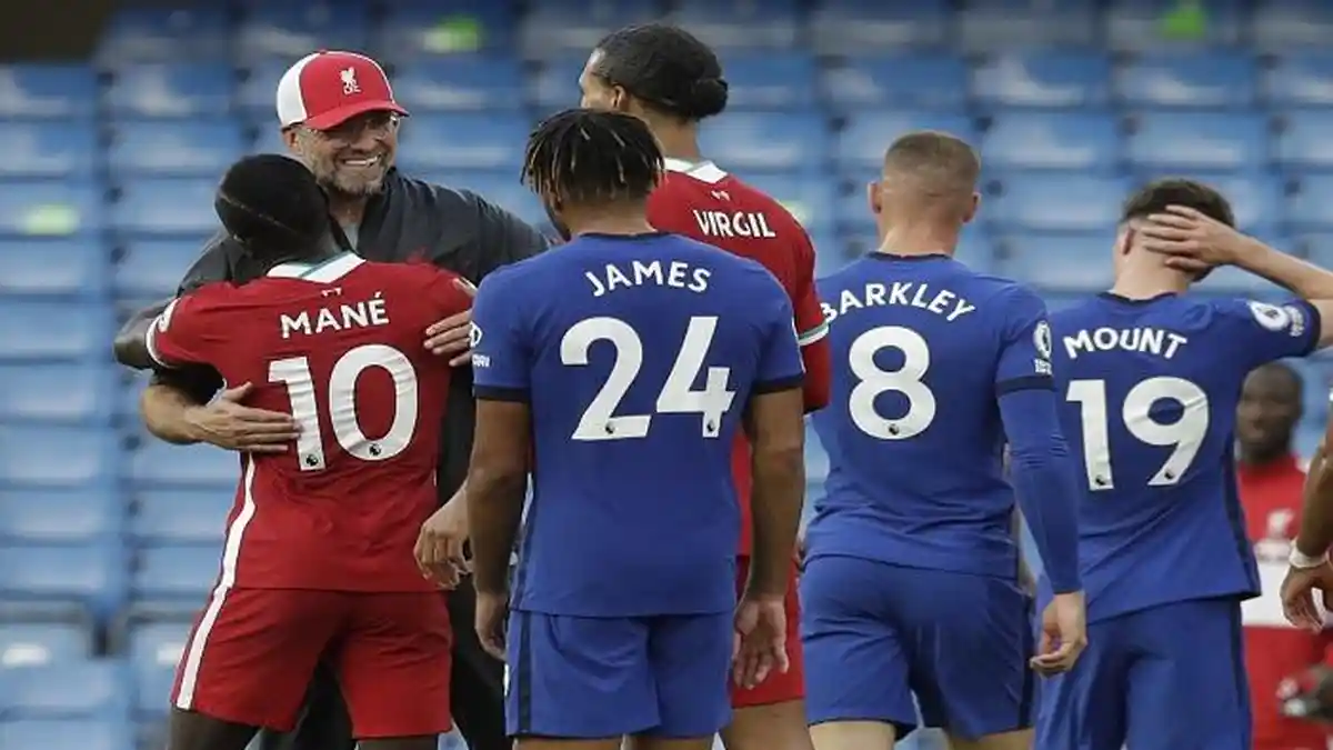 Sadio Mane Dijegal Secara Brutal oleh Bek Chelsea