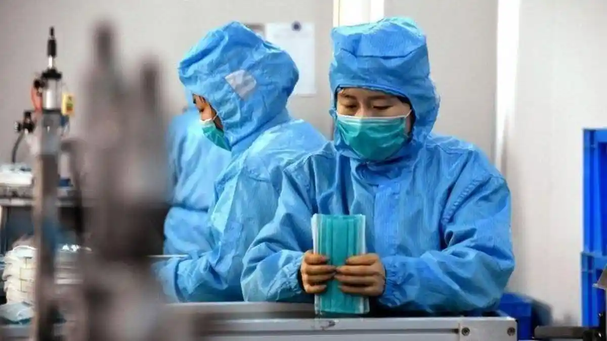 Masker Langka, Warga Binaan Lapas Lamongan Produksi Masker Cap Jail, 150 Lembar/hari