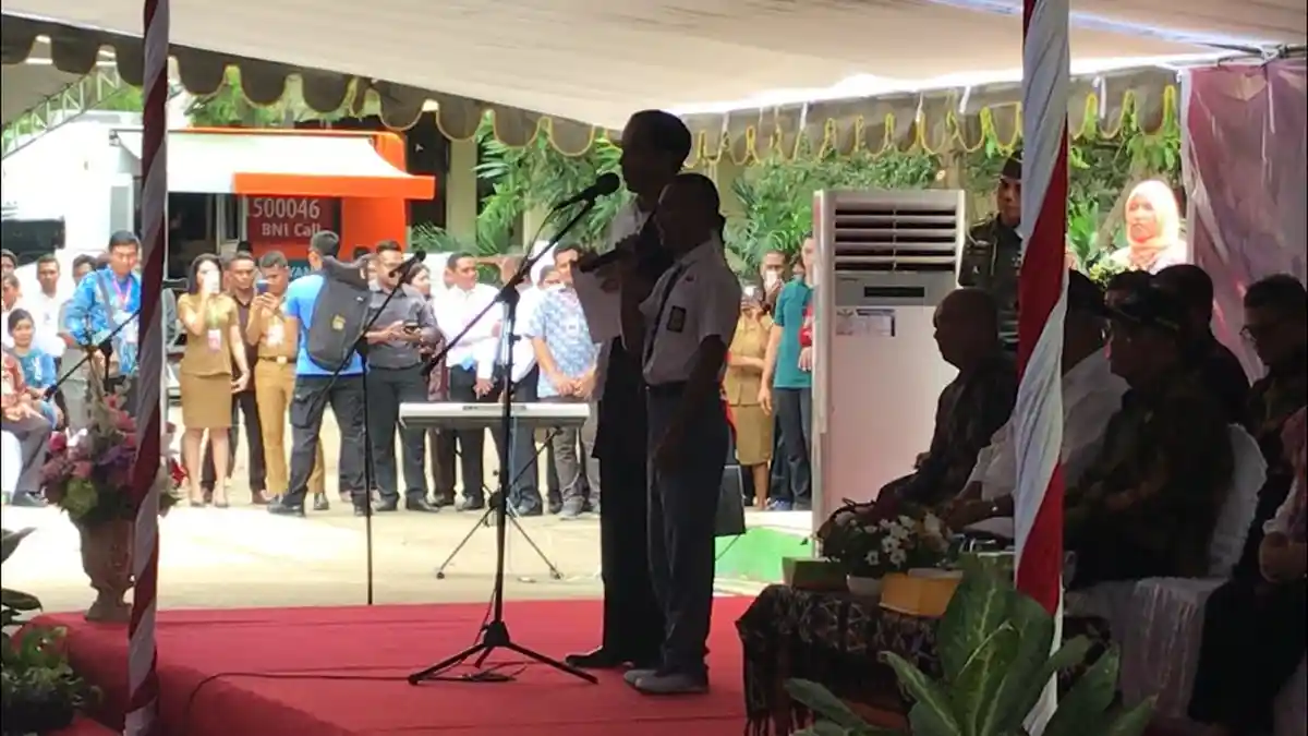 Dikasih Sepeda, Pelajar SMA Ini Minta Laptop, Apa Reaksi Jokowi?