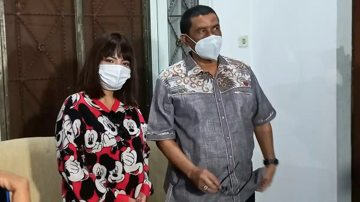Ayahanda Dinar Candy Sakit saat Tahu Putrinya Berbikini di Pinggir Jalan Jadi Tersangka