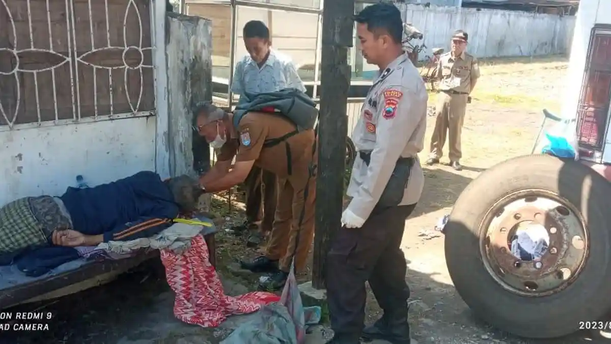 Kisah Pilu Mbah Untung, Ditemukan Tergeletak di Terminal Cilacap, Sebatang Kara, Dimana Keluarganya?