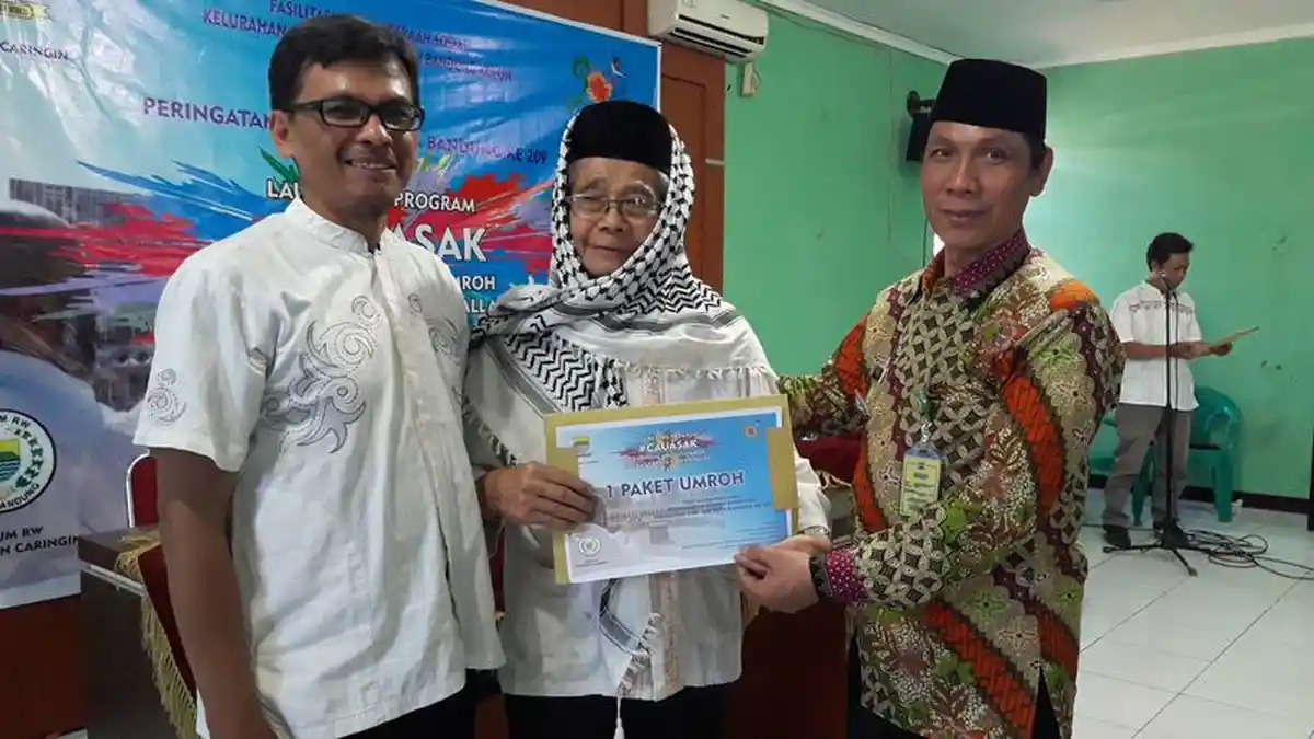 Kakek Berusia 81 Tahun Ini Merasa Mimpi Bisa Berangkat Umrah ke Tanah Suci, Berkat Program Cauasak