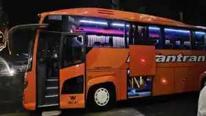 bus-persik-pecah.jpg