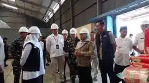 CEK-MINYAK-Bupati-Banyuwangi-Ipuk-Fiestiandani.jpg