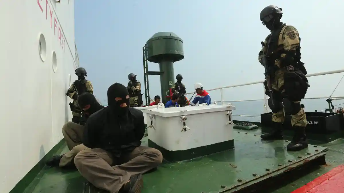 TNI AL Tangkap Pria yang Diduga Mendanai Aksi Kejahatan di Selat Malaka