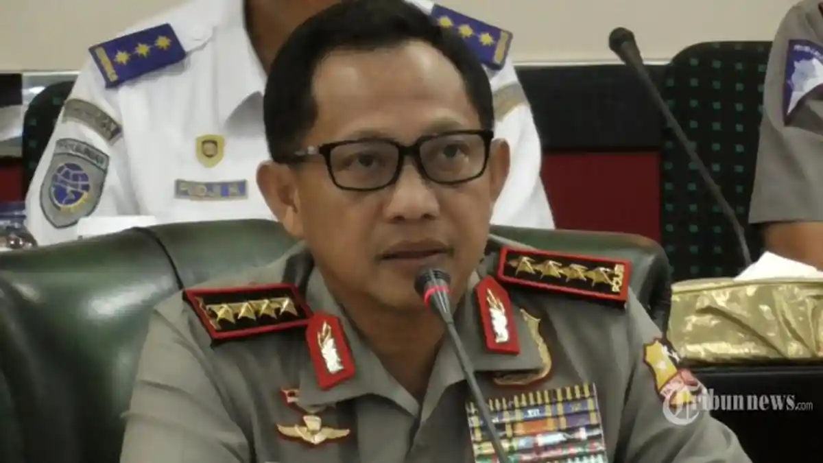 Densus 88 Tangkap Penyerang Polsek Wonokromo Beserta Istri & Anak, Kapolri: Polisi Bantu Keluarganya