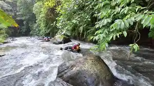 Body-rafting-kampung-165-2.jpg