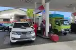 Pengisian-solar-subsidi-di-sebuah-SPBU-di-Kota-Manado-fdhfgjhgff.jpg