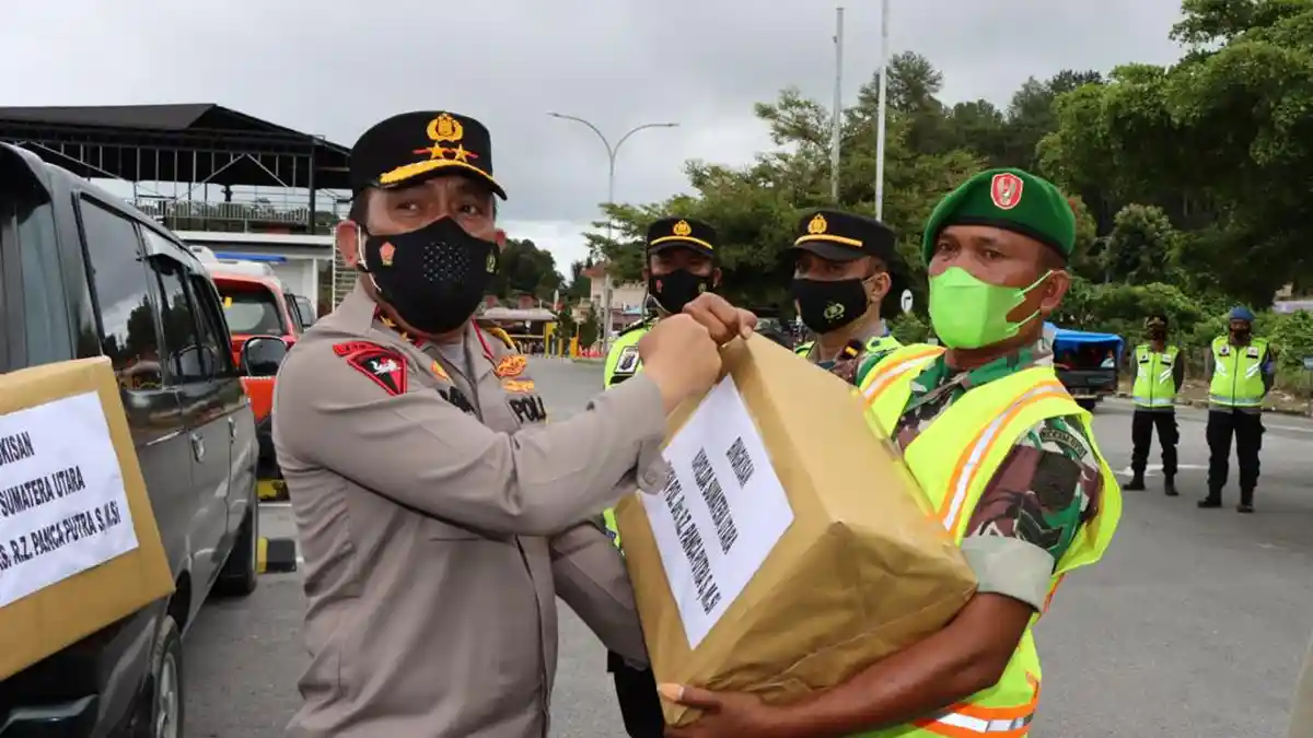 Kapolda Sumut Kunjungi Pos Ketupat Bandara Raja Sisingamangaraja XII Silangit, Semangati Personel