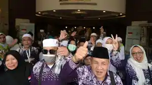 Jemaah-haji-Mamuju-yang-berada-di-Arab-Saudi.jpg
