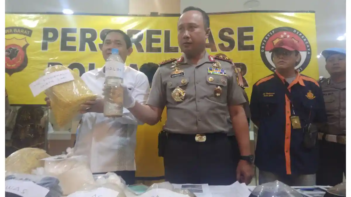 Polisi Sebut Mi Berformalin Sempat Dipasok ke Sebuah Hotel di Bandung