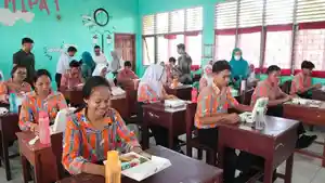 Sambut-Generasi-Indonesia-Emas-PTPN-IV-PalmCo-usung-Makan-Bergizi-Gratis-di-Sumatera-dan-Kalimantan.jpg