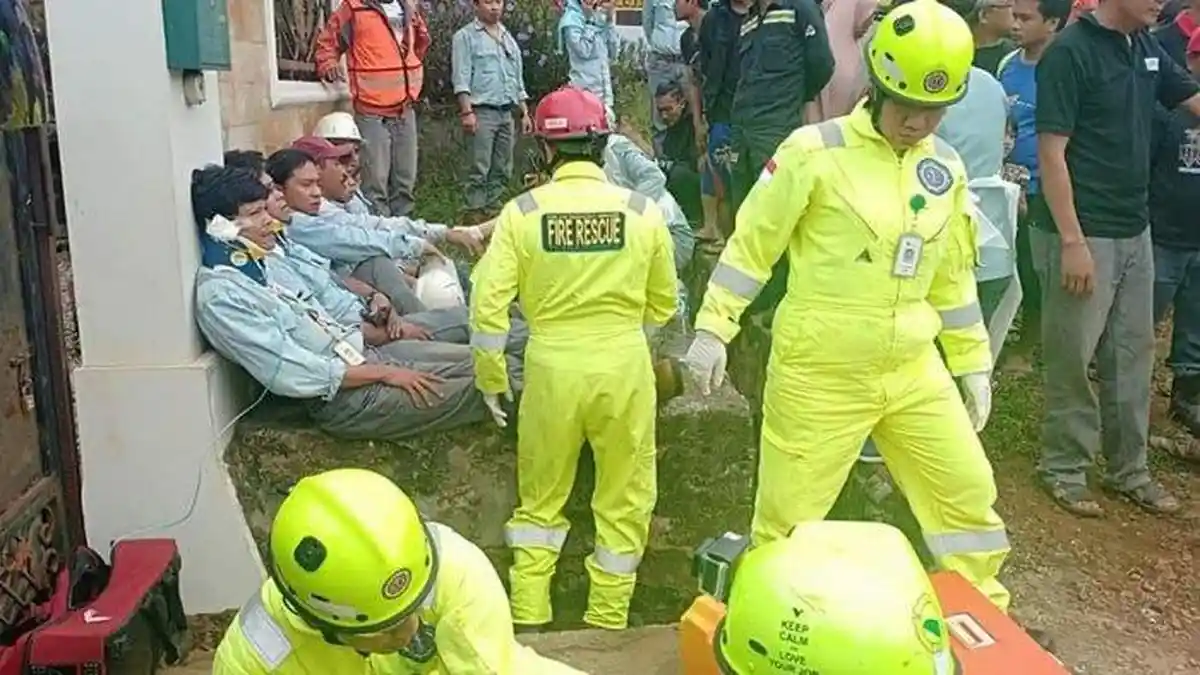 Bus Karyawan PT Vale Indonesia Terbalik, Seorang Meninggal, Belasan Lainnya Luka-luka