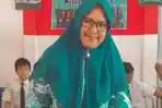 nurhafizah-guru-di-smp-kuala-tungkal-yang-menjadi-guru-berprestasi-tingkat-provinsi-jambi.jpg
