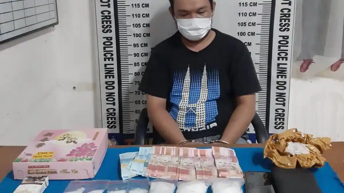 Ngebut Naik Motor RX King, Bandar Tertangkap Tangan Bawa 3 Ons Sabu