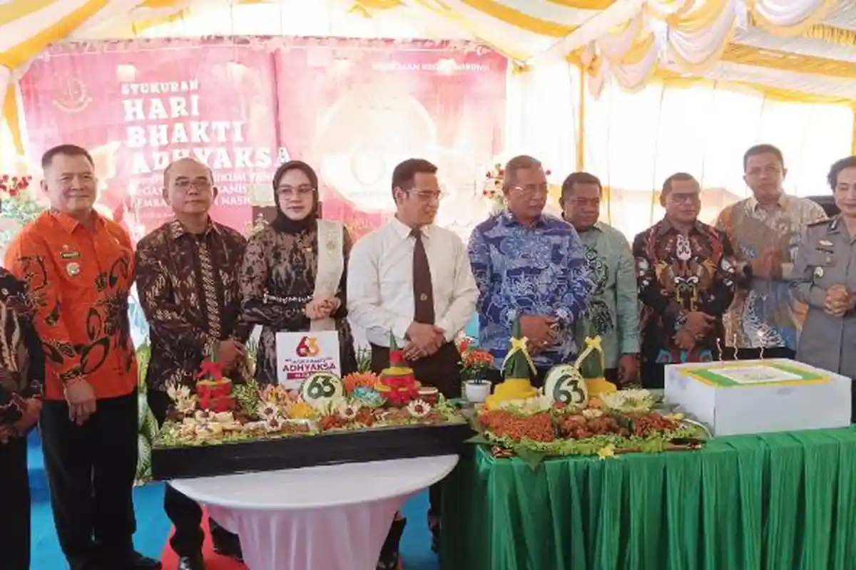 4 Pejabat Hadiri Syukuran Hari Bhakti Adhyaksa ke-63 di Kejari Sorong