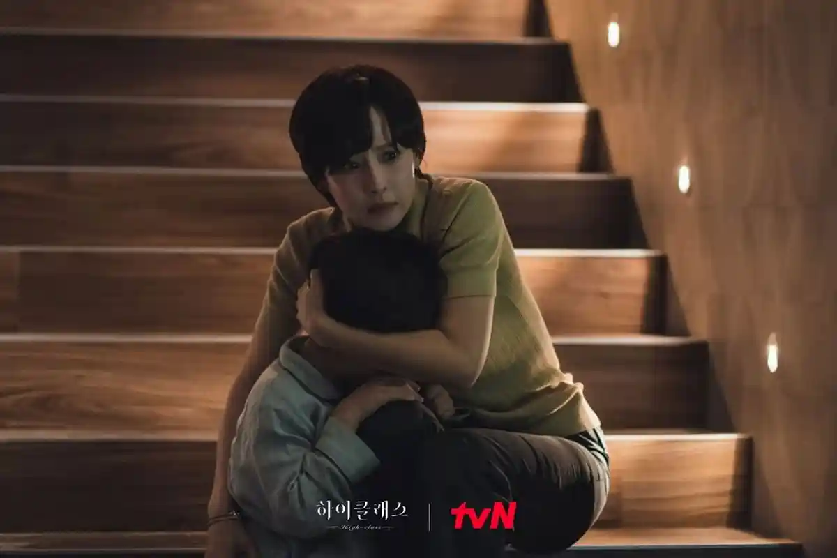 Sinopsis Drakor High Class Episode 12 Selasa Malam Ini, Yeo Wool Syok Ternyata Suaminya Masih Hidup?