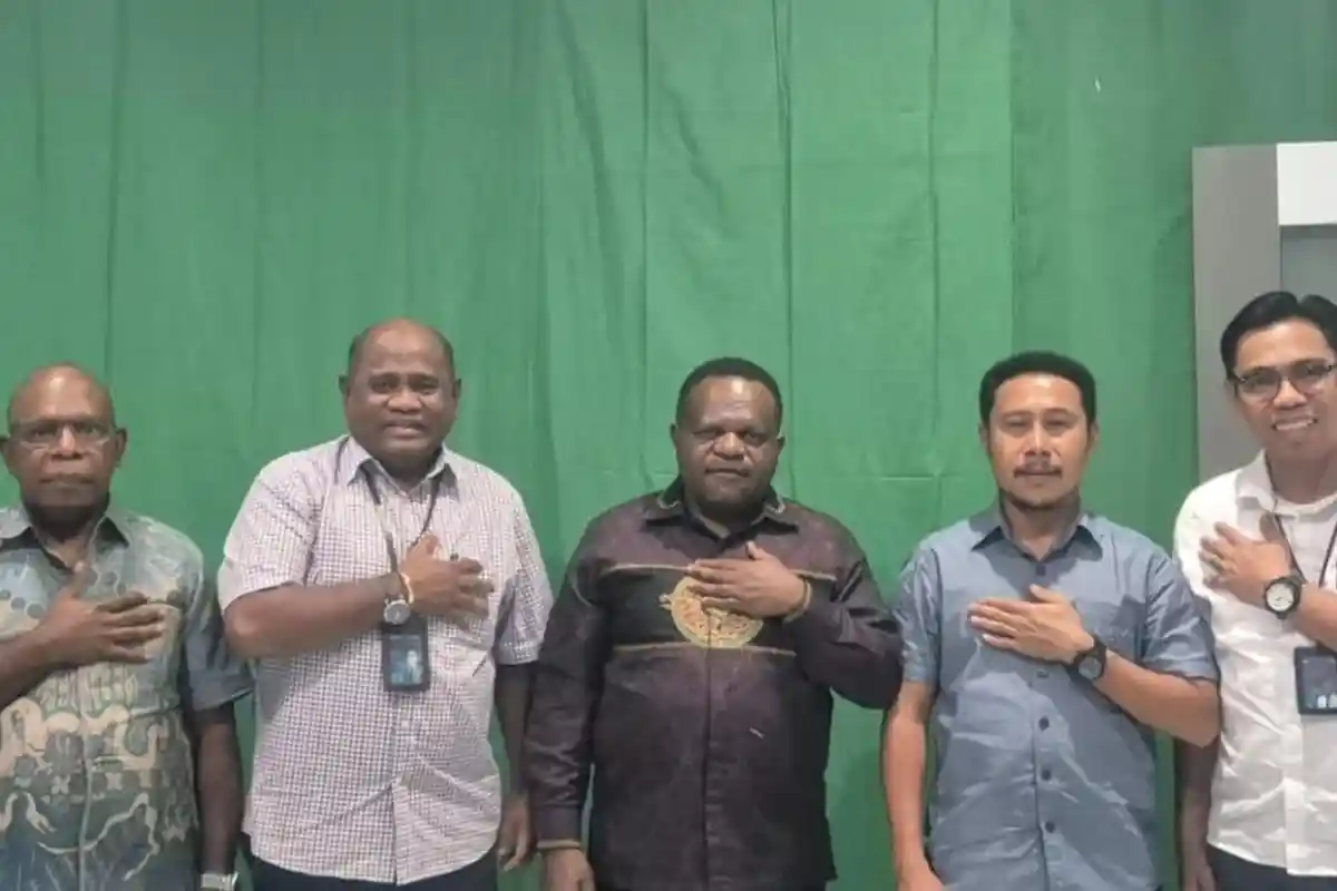 Tingkatkan Layanan Pendidikan Anak Asli Papua, Pemkab Tolikara Gandeng BRI Salurkan Beasiswa
