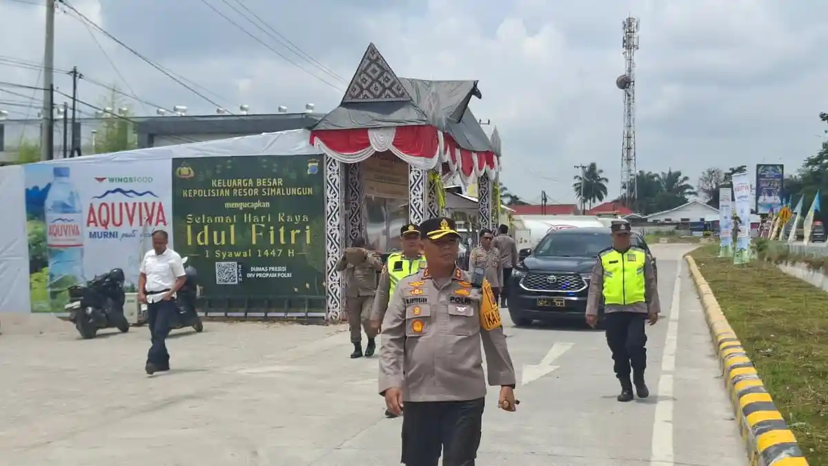Kapolres Simalungun Pantau Pintu Tol Simpang Pane, Arus Lalu Lintas Meningkat Jelang Lebaran