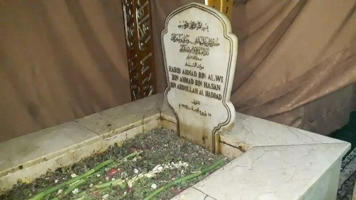 KIsah Jenazah Habib Kuncung Tak Bisa Diangkat, Konon Ini Sebabnya
