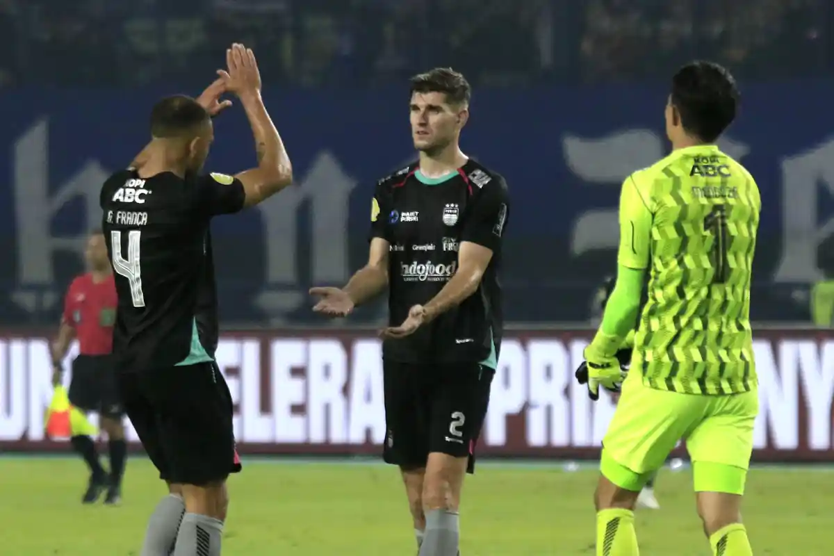 Bek Persib Bandung Nick Kuipers Tak Gentar Hadapi Bali United, Tanpa Persiapan Khusus