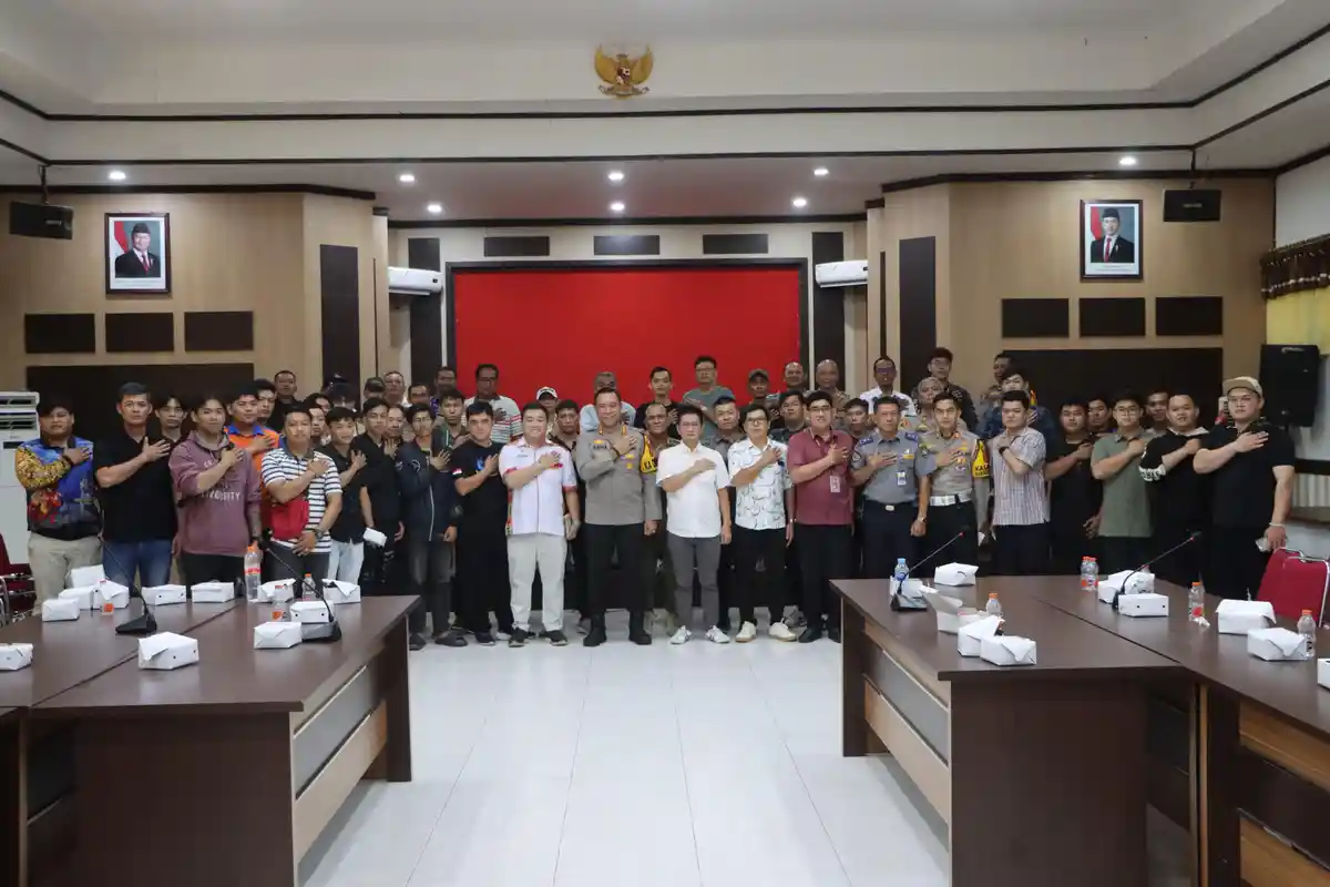Kapolresta Pontianak Pimpin Rapat Persamaan Persepsi untuk Pengamanan Cap Go Meh 2025