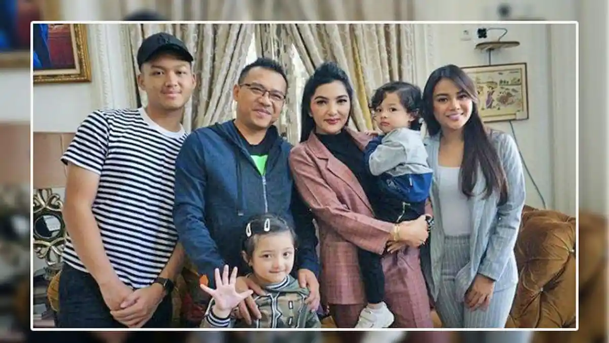 Ashanty Menangis Dengar Kata-kata Aurel: 'Bunda Orang Pertama yang Membela Aku Mati-matian'