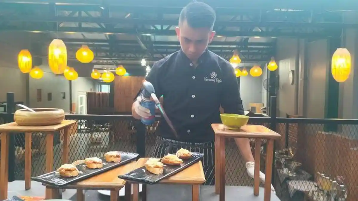 Kuliner Depok, Berbuka Puasa dengan Bruschetta Oncom di Kemuning Resto Depok, Rasa Western dan Lokal