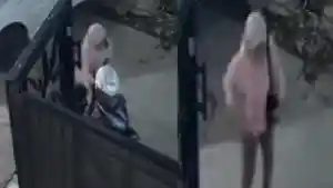 aksi-wanita-aksi-wanita-banting-motor-tetangga-diduga-gegara-merasa-terhalangi.jpg