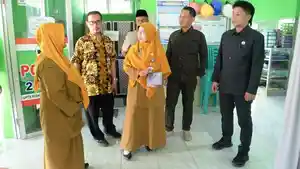 20260608-_-Kunjungan-Lapangan-DPRD-di-Puskesmas-Pagerbarang-Tegal.jpg